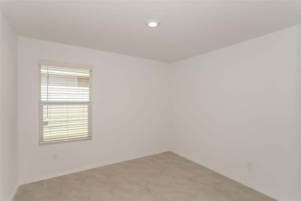 2988 Wallace Wells Court - Photo 10