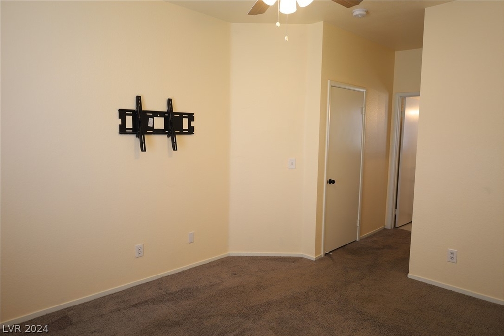 251 S Green Valley Parkway - Photo 9
