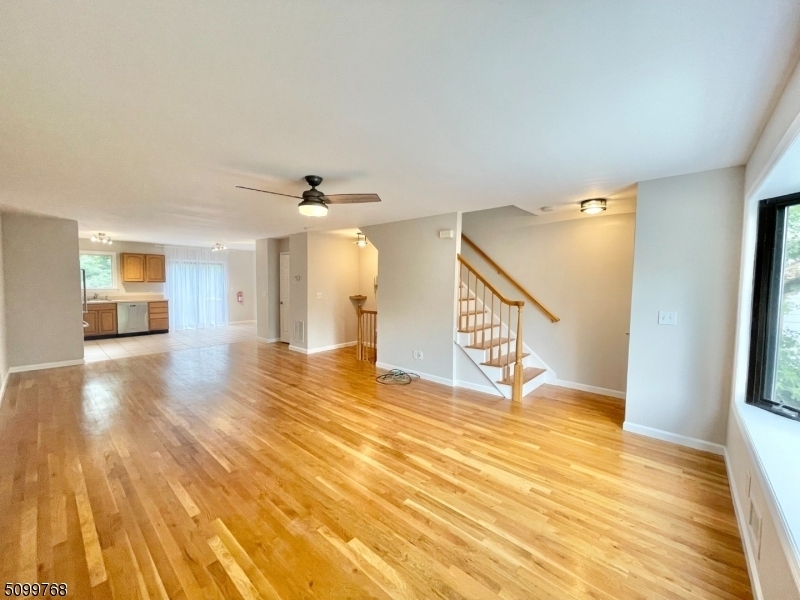 201 Watchung Ave - Photo 2