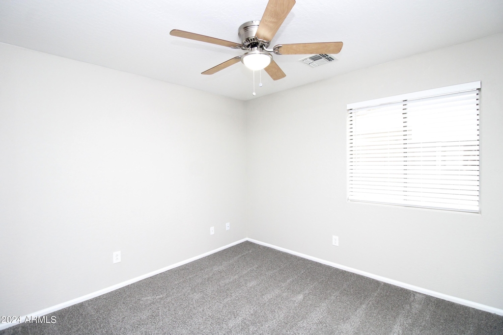 21304 N Shelby Court - Photo 9