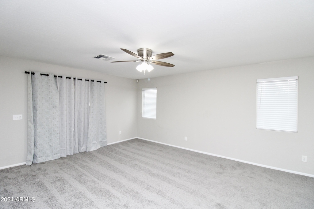 21304 N Shelby Court - Photo 4