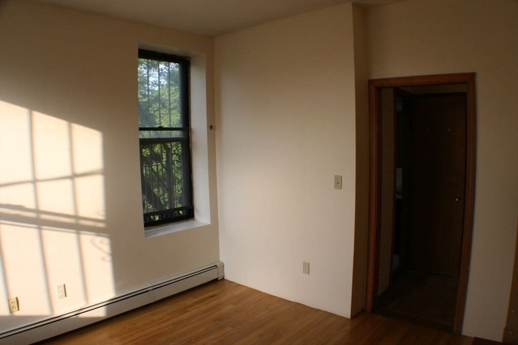 31 Fort Ave - Photo 9