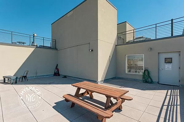 286 Stanhope Street - Photo 15