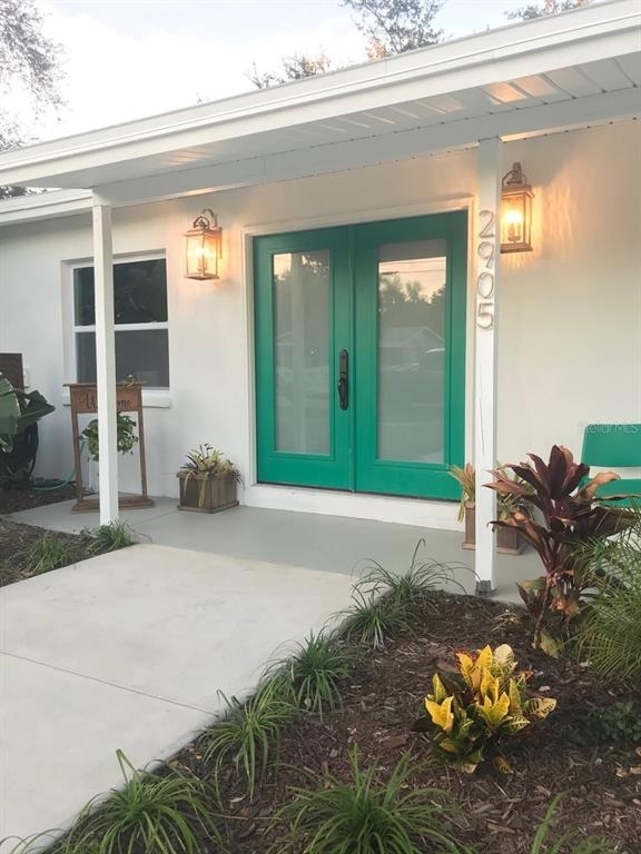 2905 W Ballast Point Boulevard - Photo 1