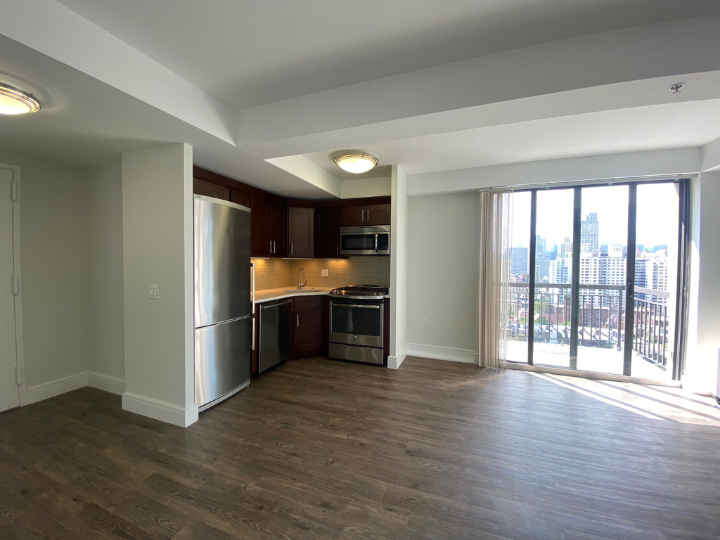 East 91st Street - Photo 1