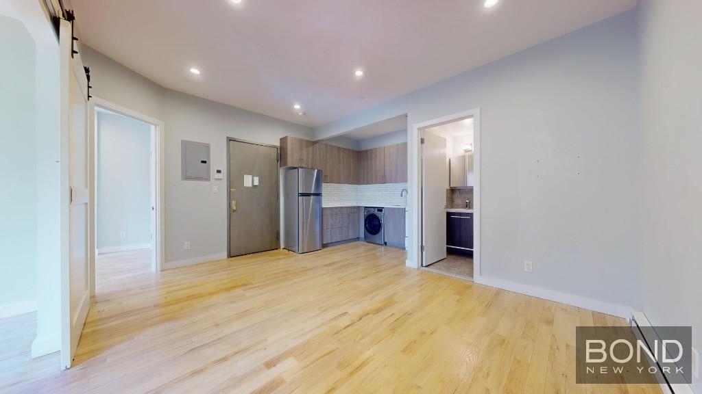 694 9th Avenue - Photo 0