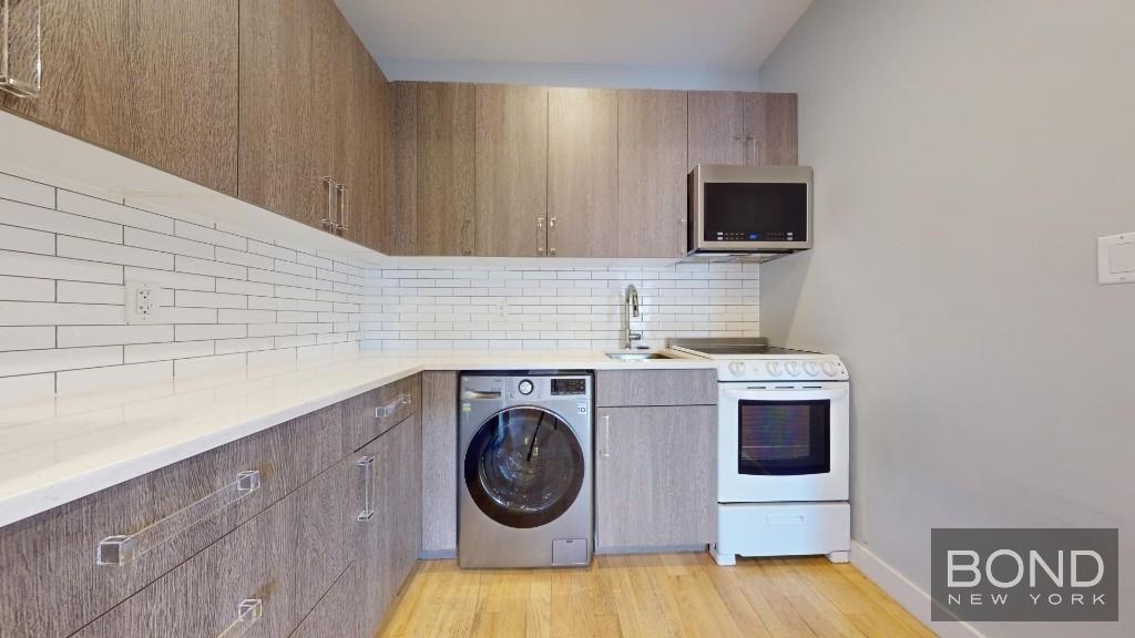 694 9th Avenue - Photo 1