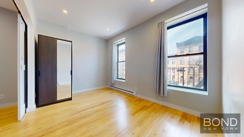 694 9th Avenue - Photo 2