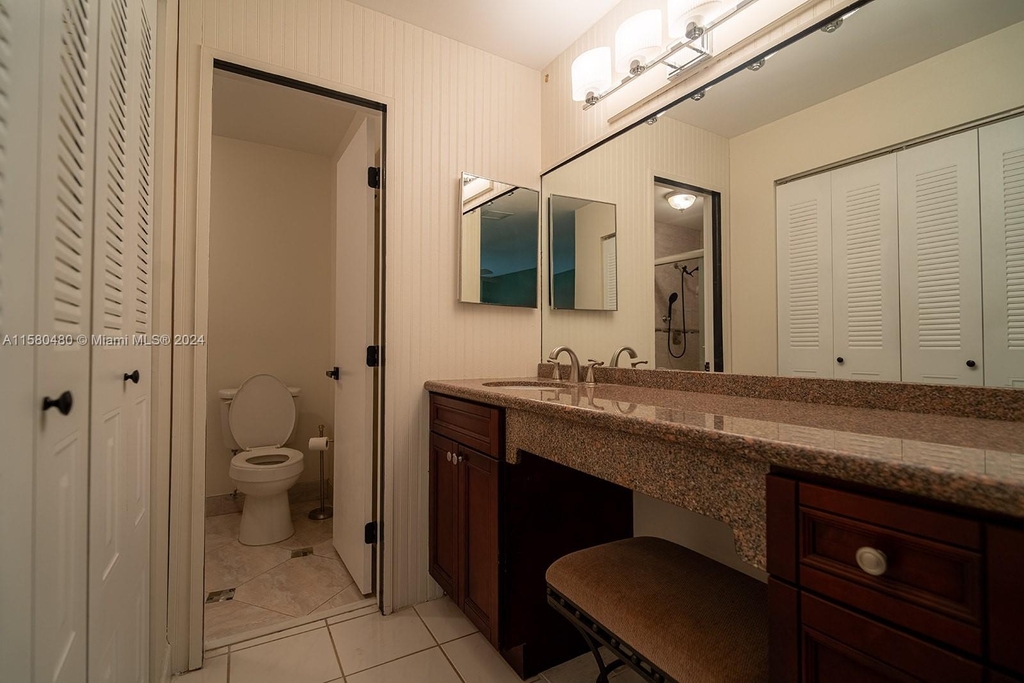 2440 Sw 83rd Ter - Photo 8