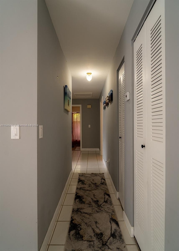 2440 Sw 83rd Ter - Photo 18