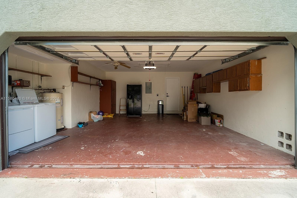 2440 Sw 83rd Ter - Photo 21