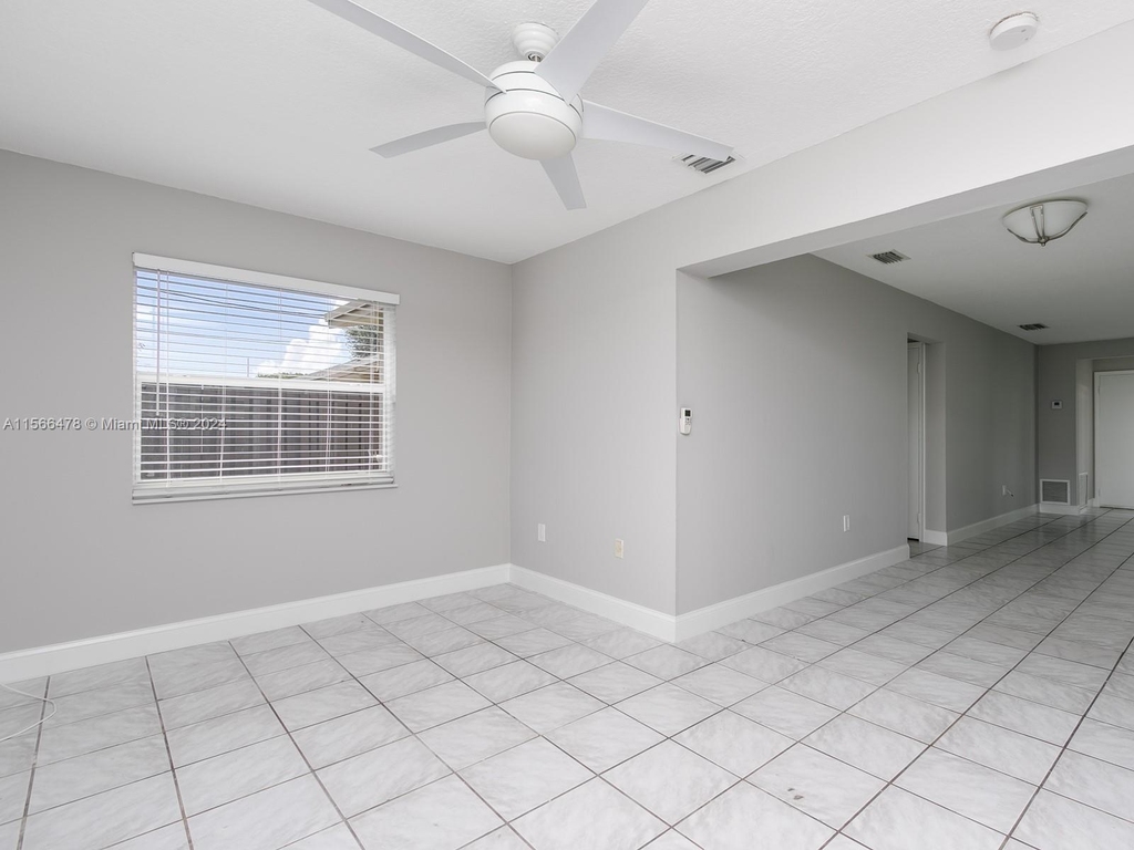 11461 Nw 32nd Pl - Photo 30
