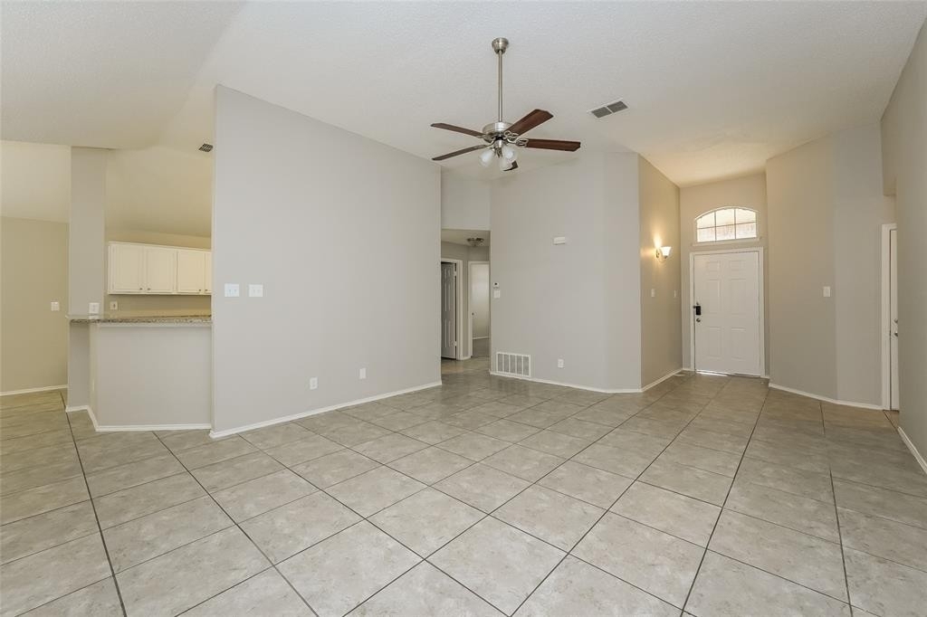 2700 Forest Creek Drive - Photo 4