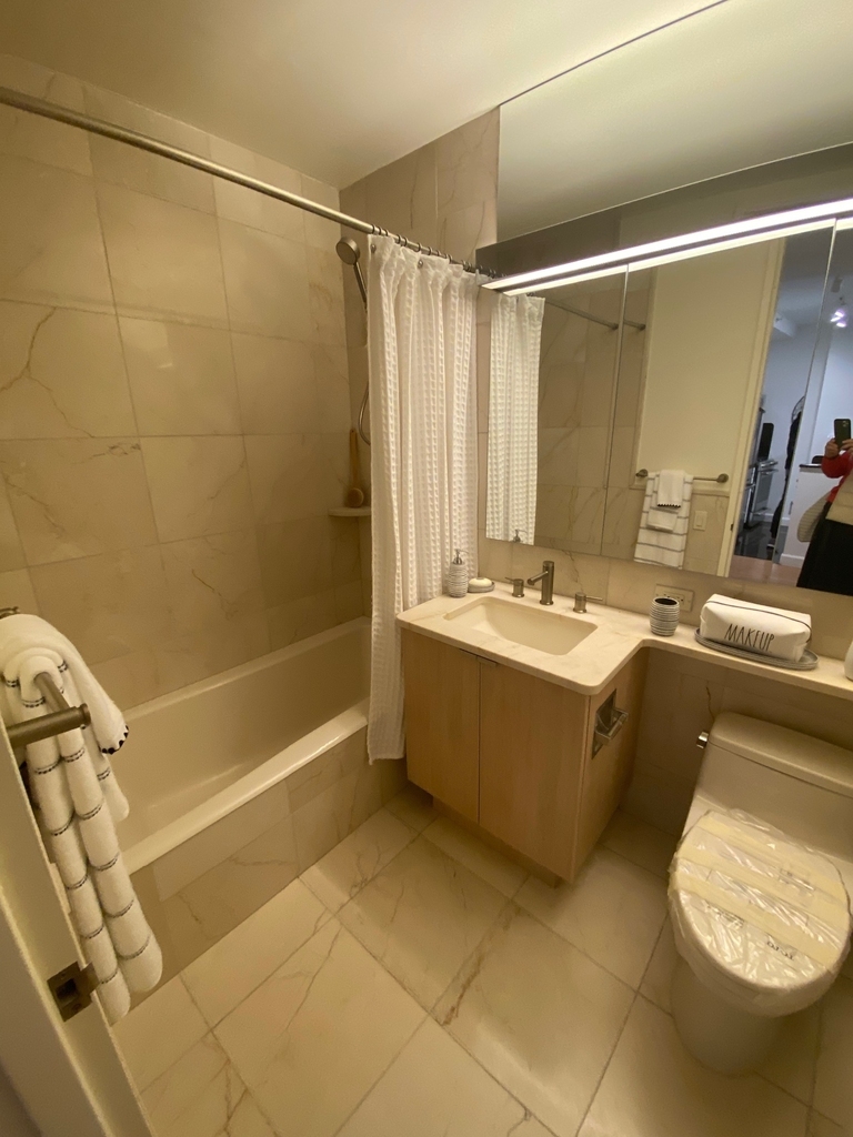 West 38th Street - Photo 6