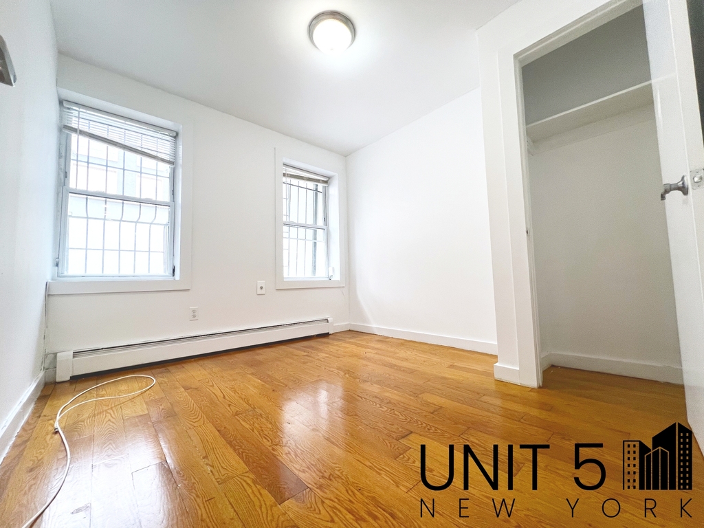 365 Willoughby Avenue - Photo 5