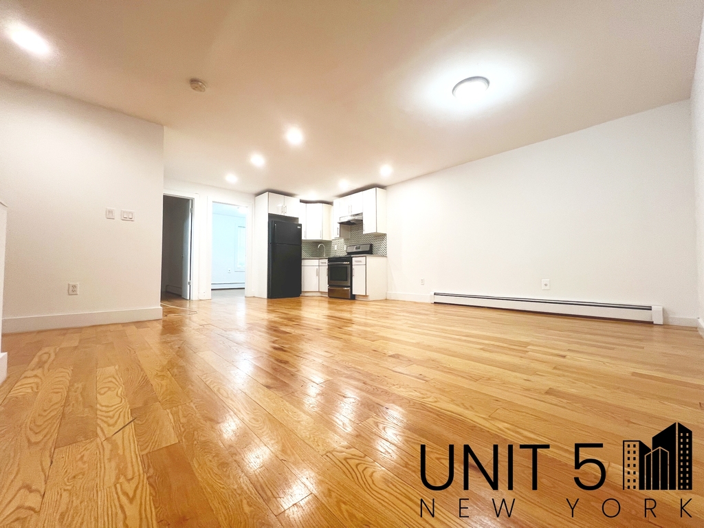 365 Willoughby Avenue - Photo 1