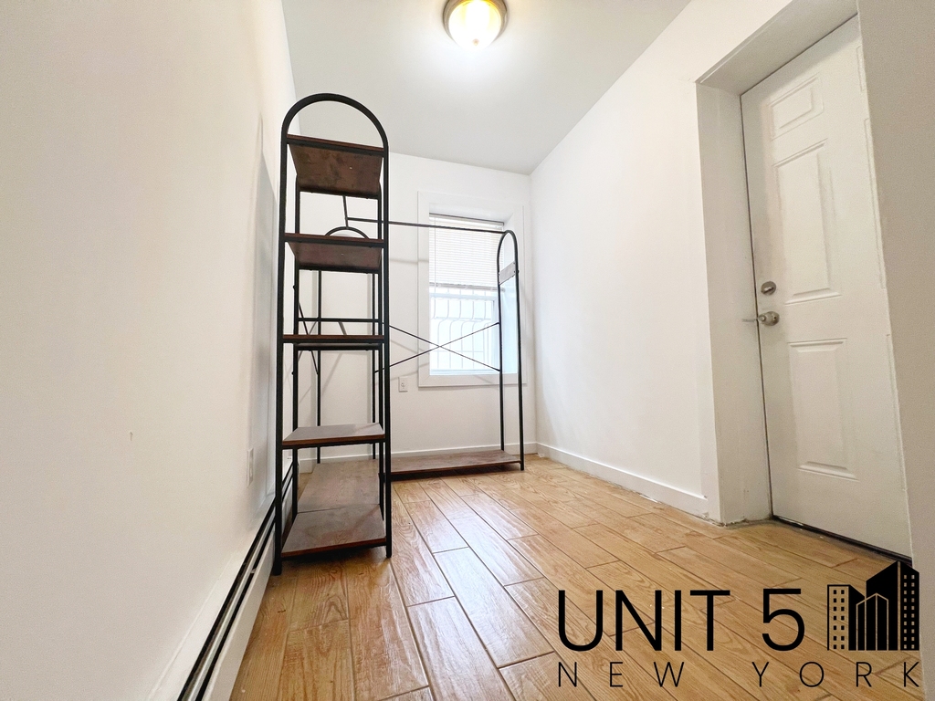 365 Willoughby Avenue - Photo 10