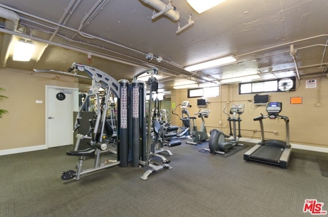 10982 Roebling Ave - Photo 26