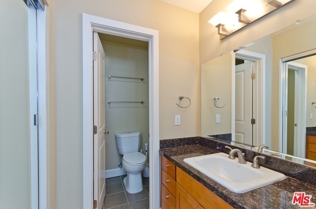 10982 Roebling Ave - Photo 23