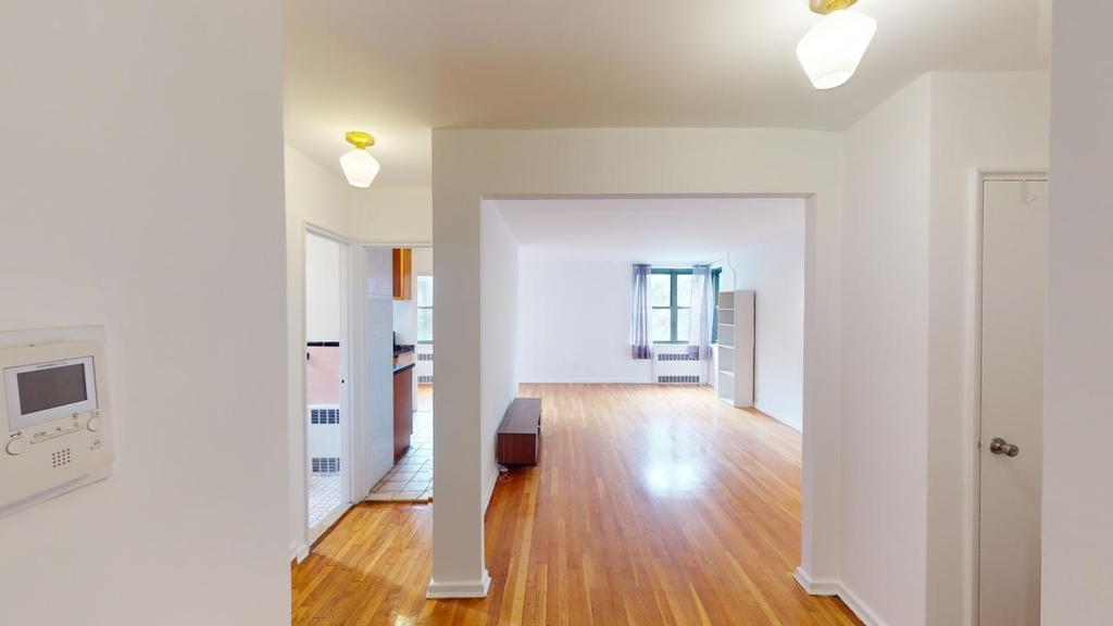 109-23 71st Road - Photo 2