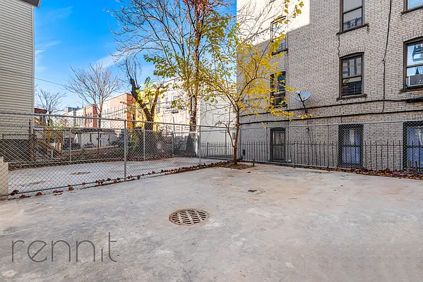 385 Rutland Road - Photo 6