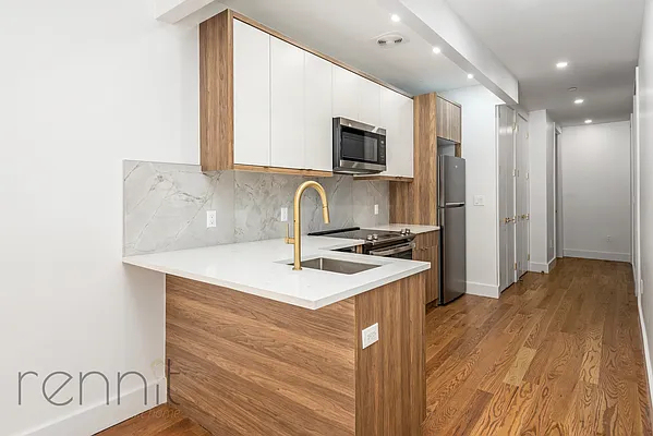 385 Rutland Road - Photo 2