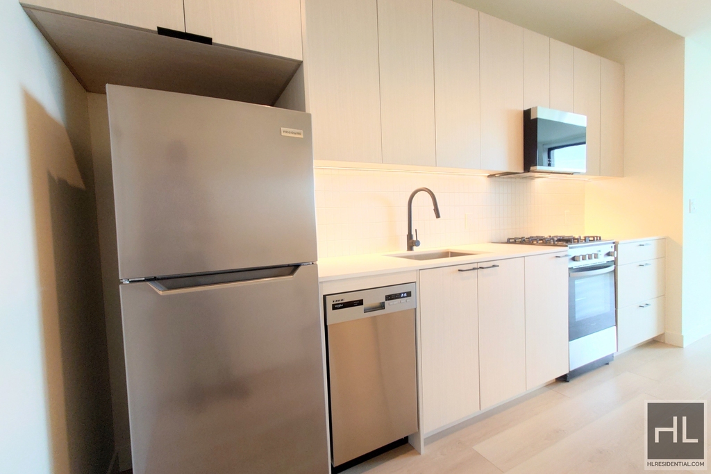 88 Avenue - Photo 1