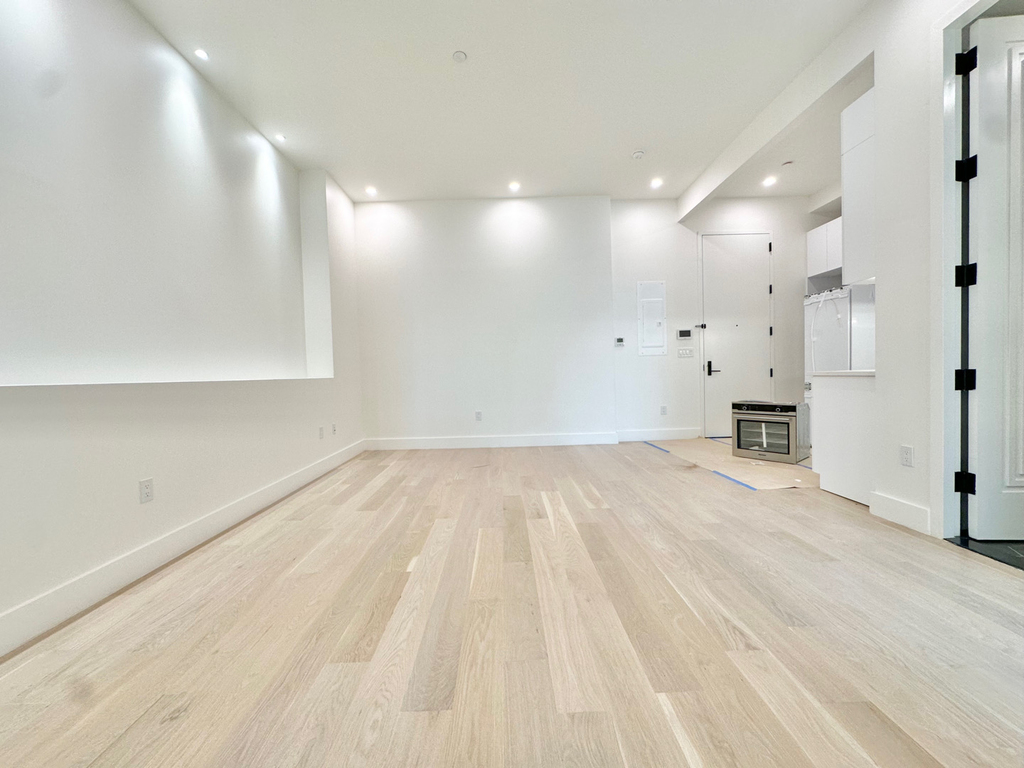 155 Smith Street - Photo 5