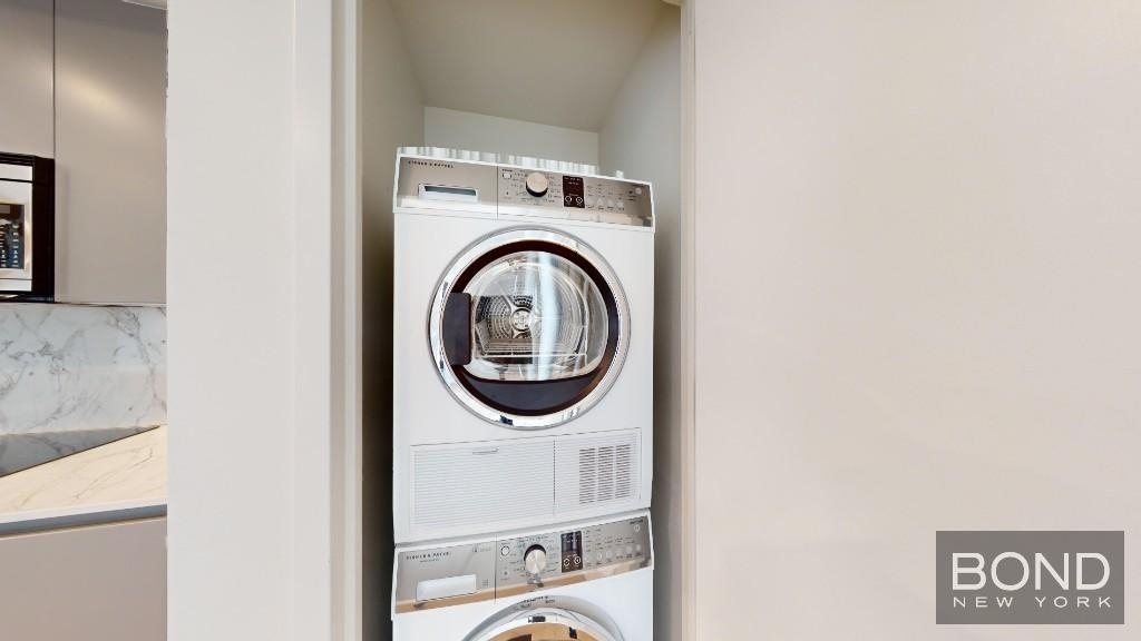 515 East 86th Street - Photo 1