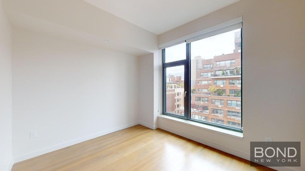 515 East 86th Street - Photo 5