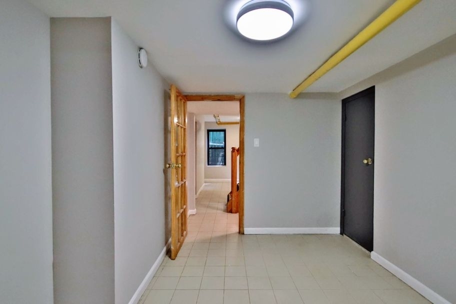 122 East 7th Street - Photo 4