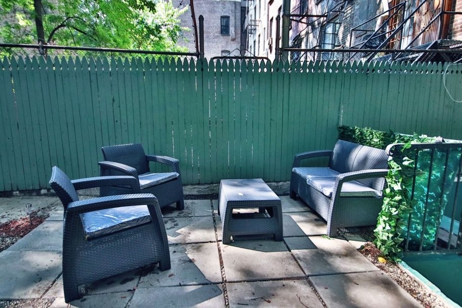 122 East 7th Street - Photo 8