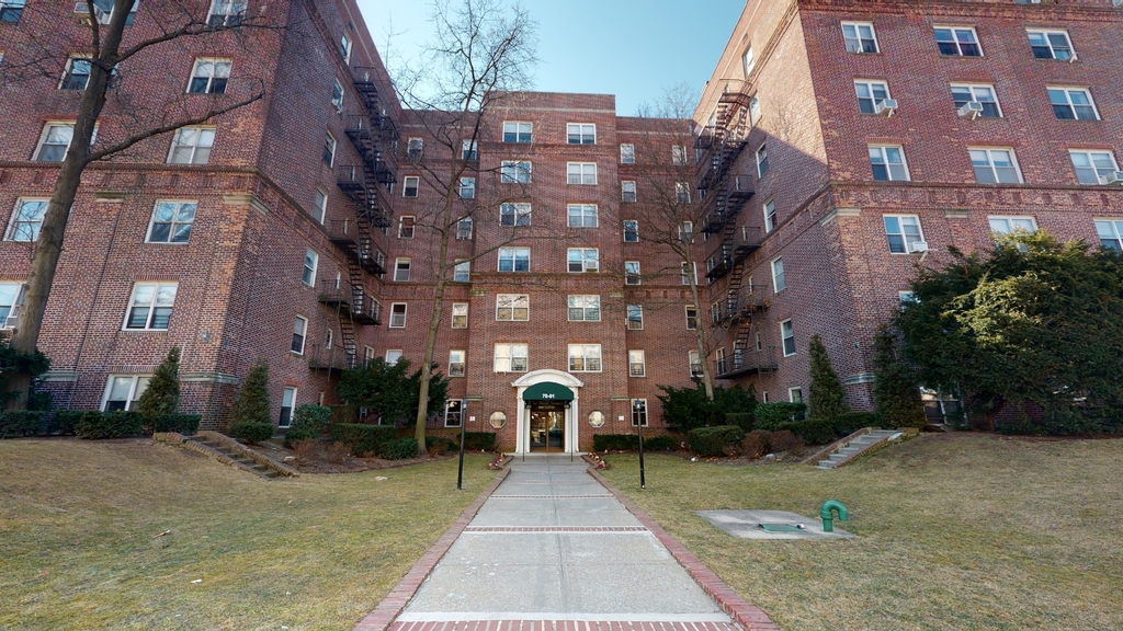 70-01 113th street - Photo 0