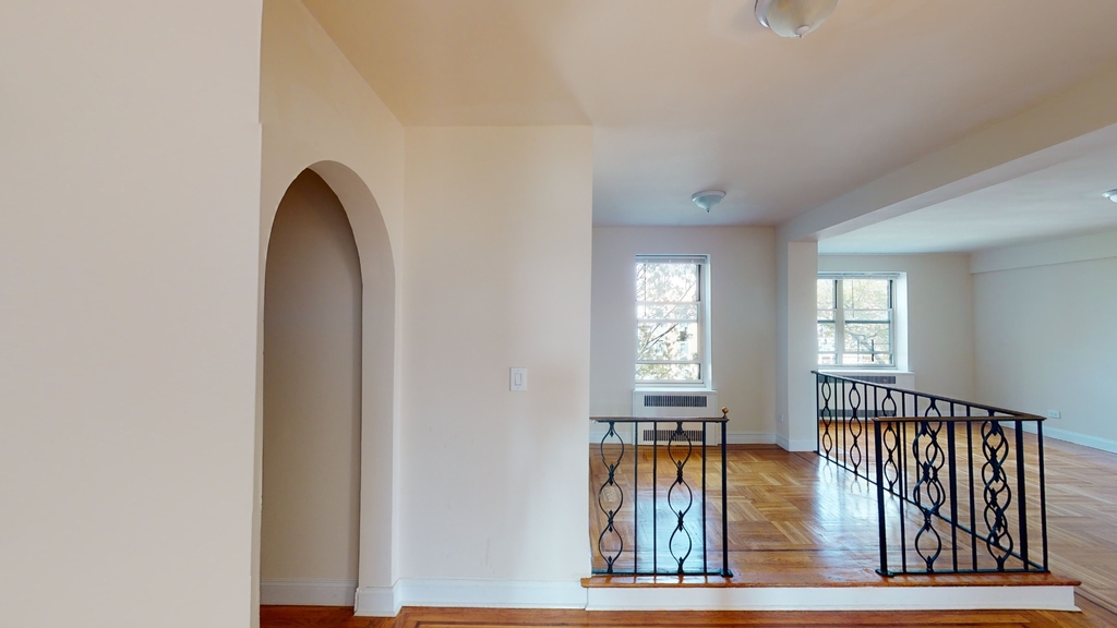 70-01 113th street - Photo 3