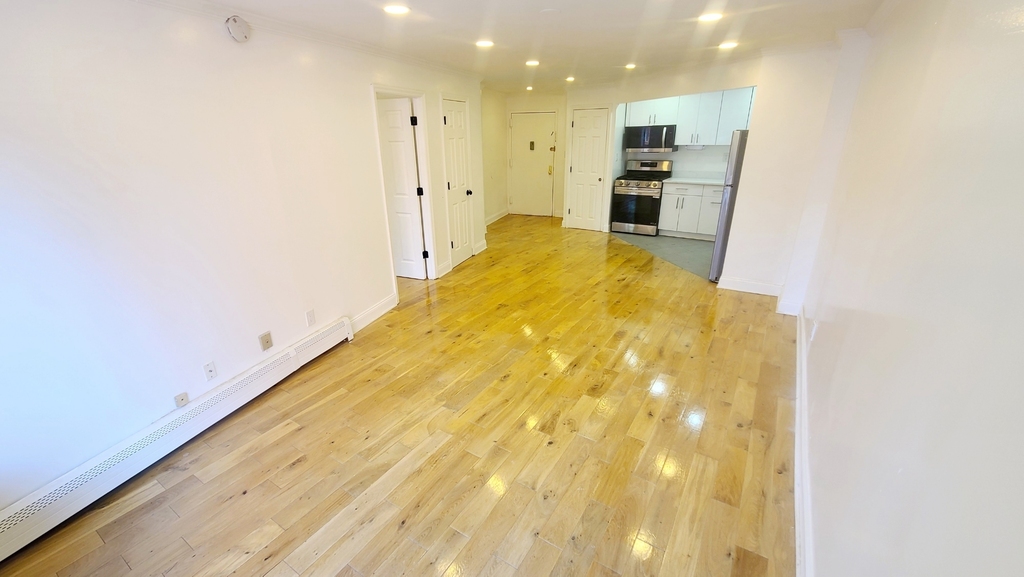 141-13 85th Road - Photo 8