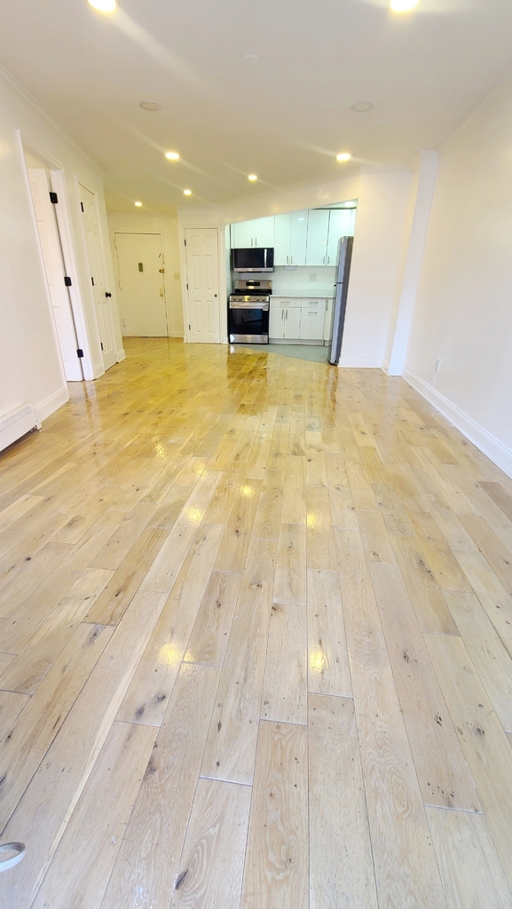 141-13 85th Road - Photo 7