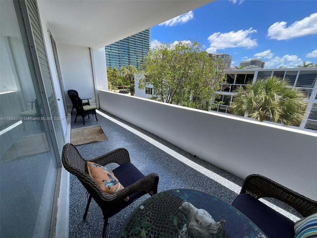10210 Collins Ave - Photo 12