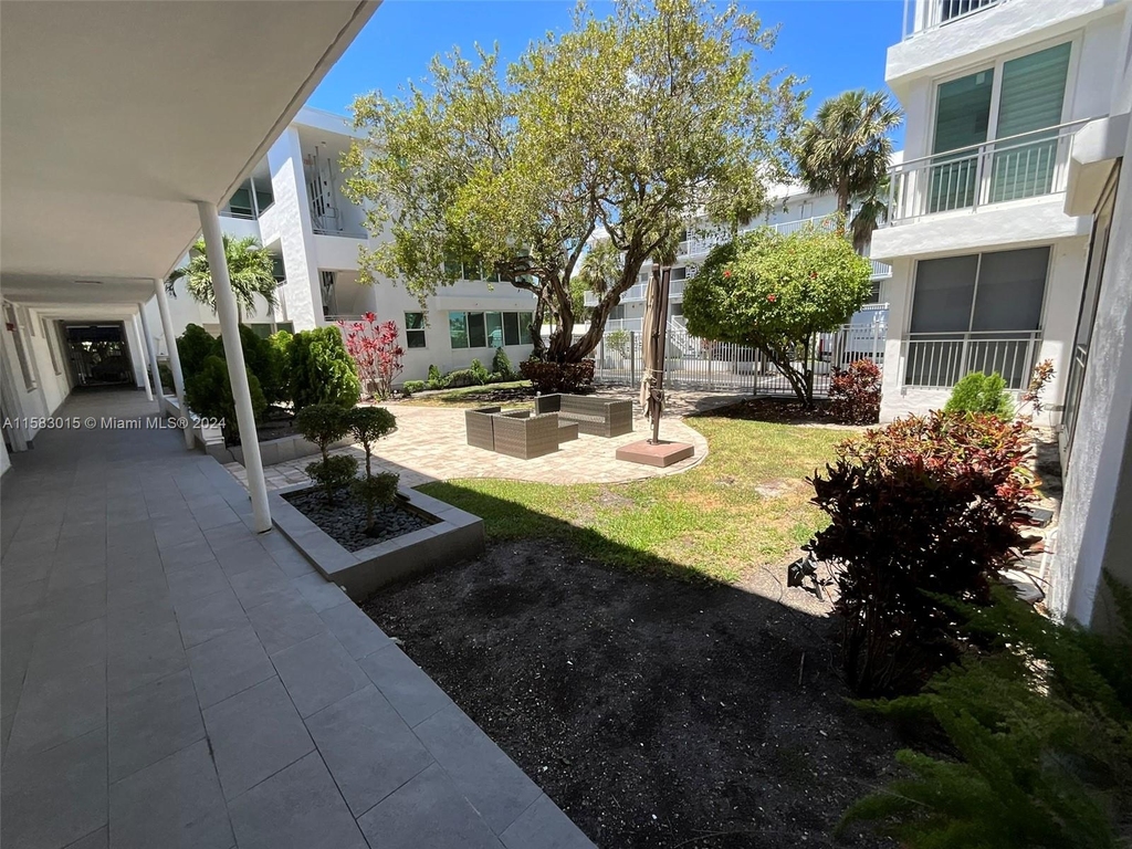 10210 Collins Ave - Photo 16