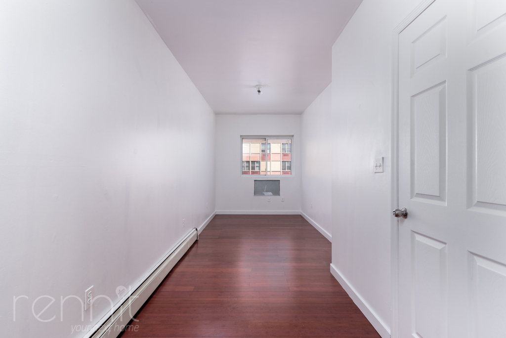 1026 Broadway - Photo 8