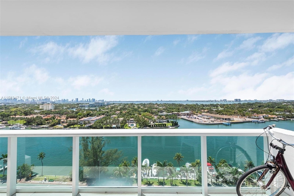5001 Collins Ave - Photo 1