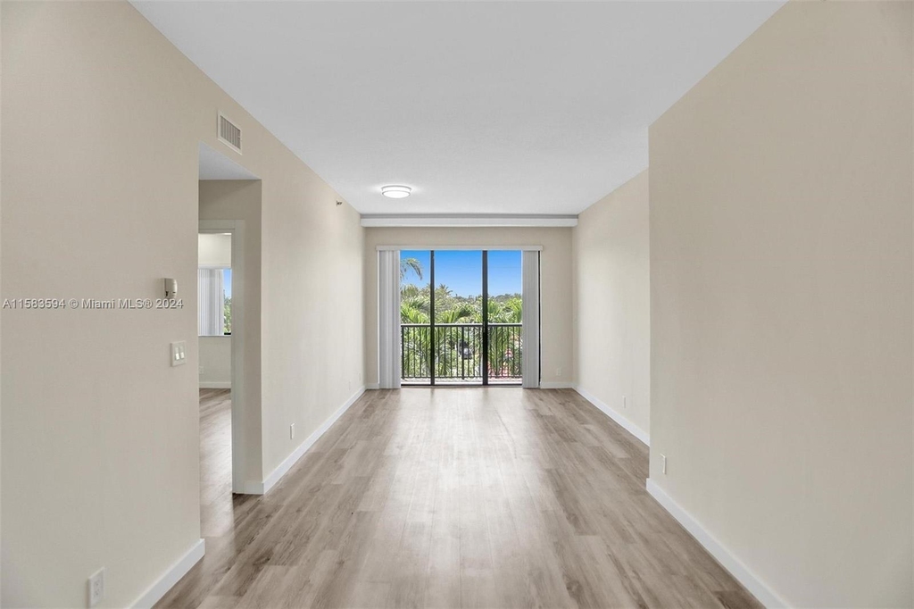8816 Collins Ave - Photo 9