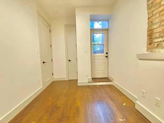1348 Hancock Street - Photo 3