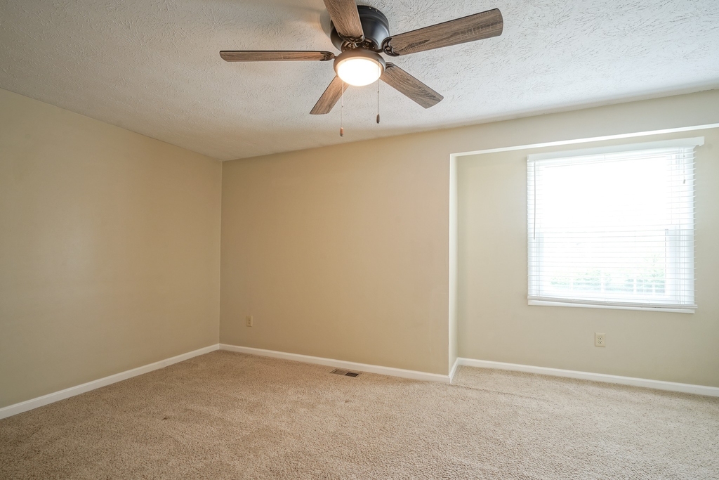 9491 Timber View Drive - Photo 18
