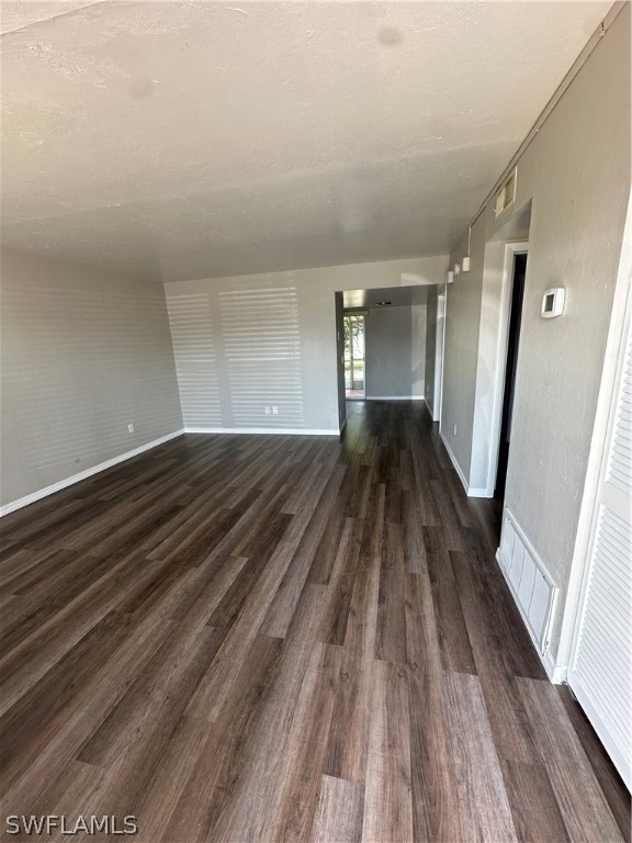 3705 Country Club Boulevard - Photo 3