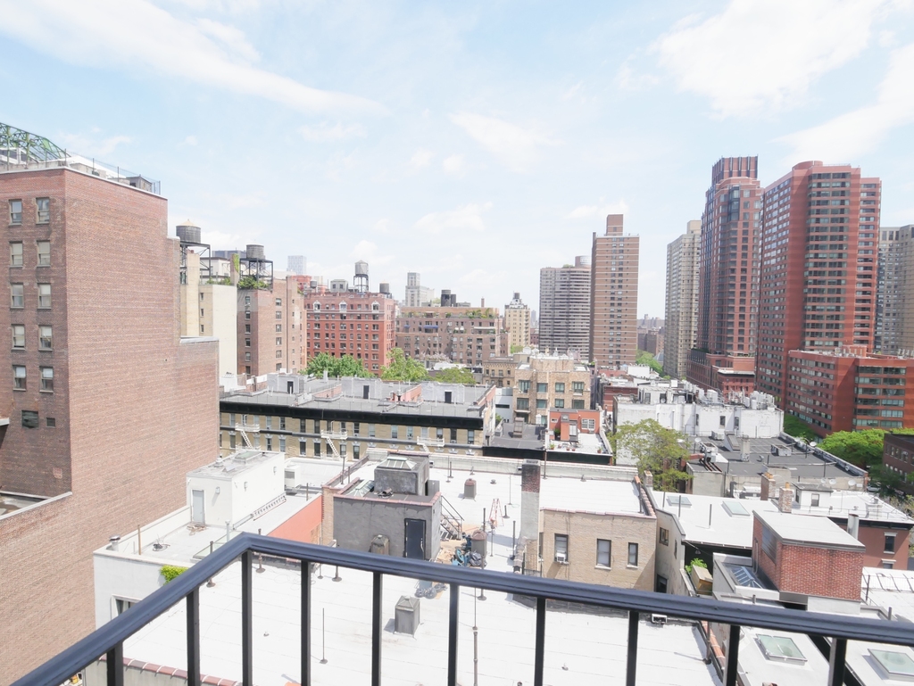 169 East 91st Street - Photo 17