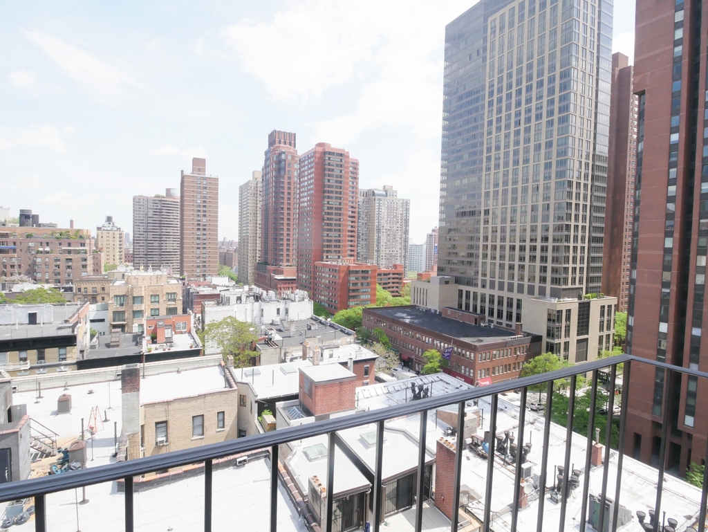 169 East 91st Street - Photo 16
