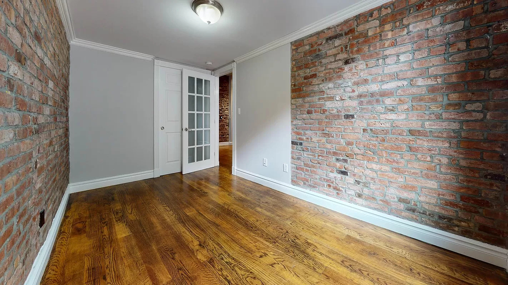 234 West 14th Street - Photo 2