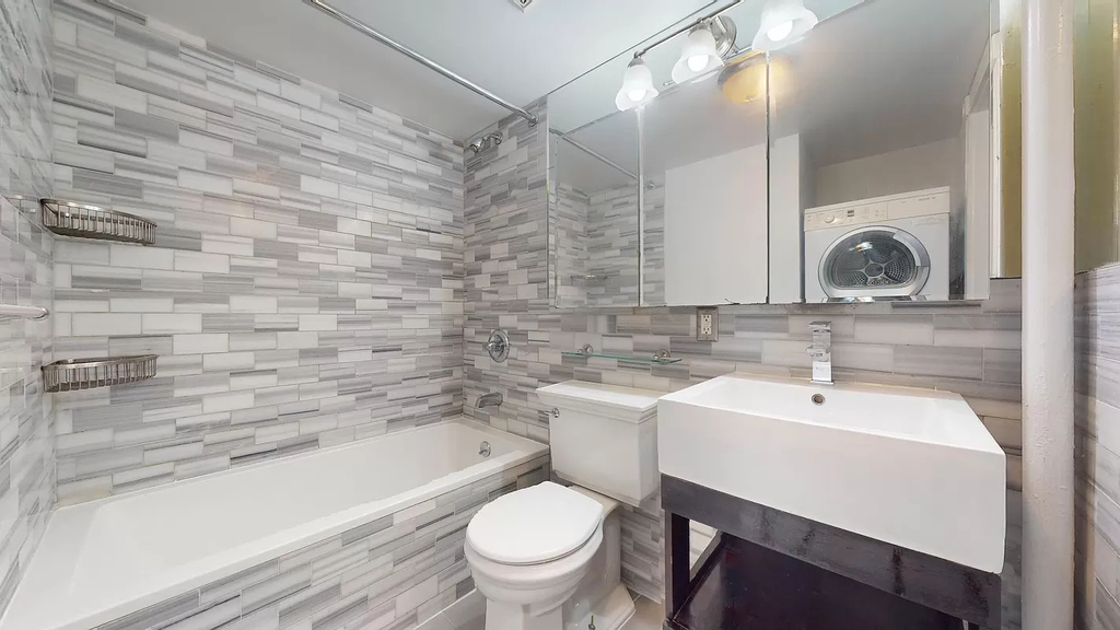 234 West 14th Street - Photo 9