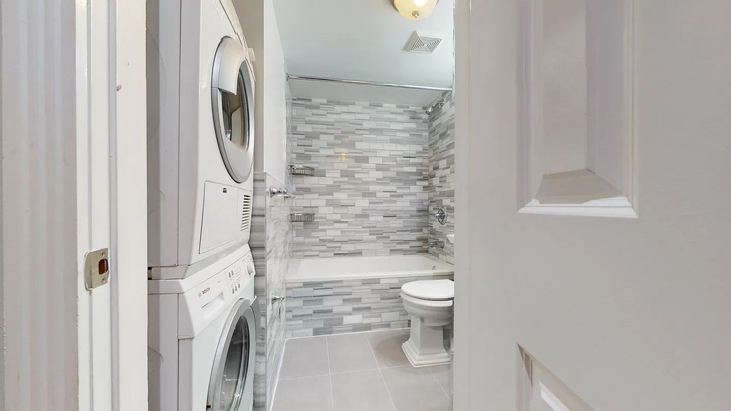 234 West 14th Street - Photo 8