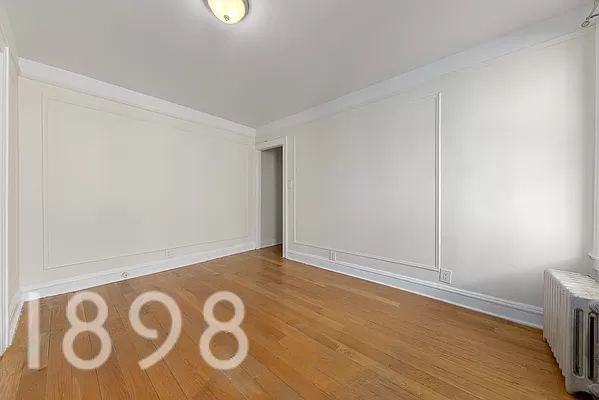 30-49 Crescent Street - Photo 1